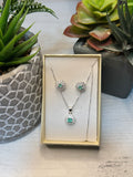 Juego de Collar en Gota y Aretes de Plata con Esmeraldas Naturales